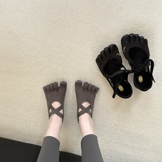 ถุงเท้าโยคะแบบไขว้สำหรับผู้หญิ - Home Gym Yoga บทวิจารณ์และราคา